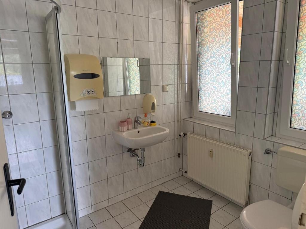 Doppelzimmer mit Gemeinschaftsbad – Foto 4